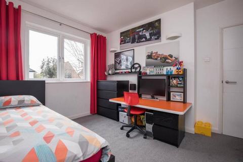 14 Herbert Road, Kingston Upon Thames, KT1 2SP