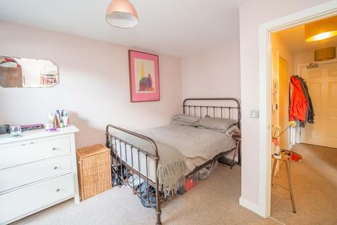 1 bedroom flat to rent, Lime House Lodge Harry Zeital Way E5