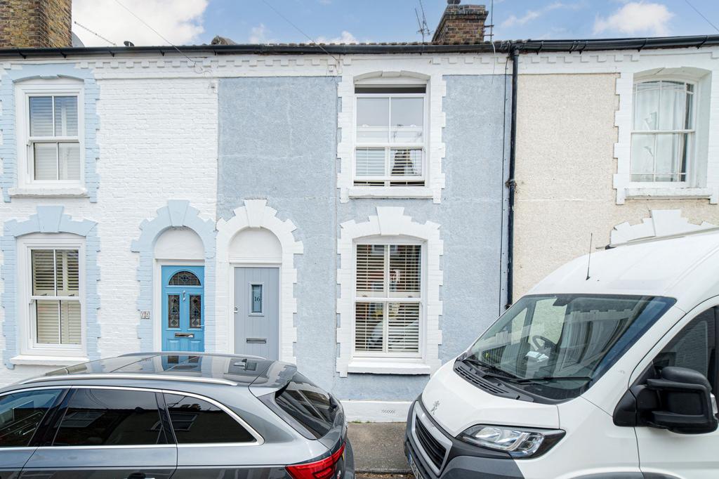 Norfolk Street, Whitstable, CT5 3 bed terraced house for sale £375,000