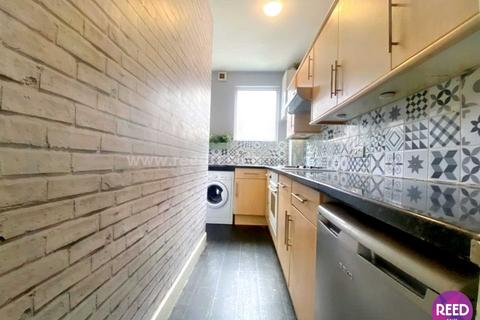 2 bedroom flat for sale, Preston Road, Westcliff On Sea