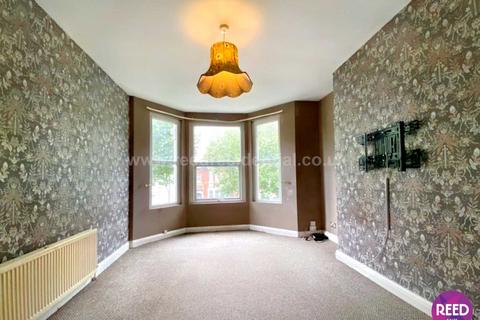 2 bedroom flat for sale, Preston Road, Westcliff On Sea