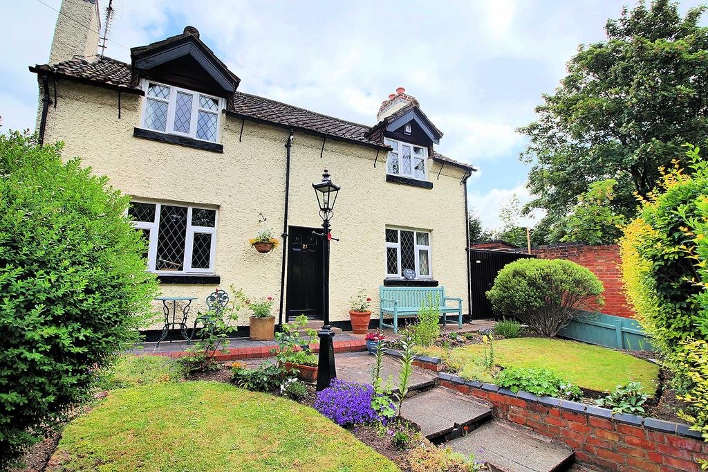 Thurcaston Road, Old Belgrave, Leicester 3 bed detached house for sale