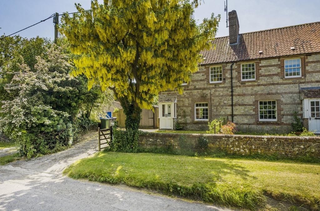 Hindon Road, Monkton Deverill... 3 bed cottage £499,950