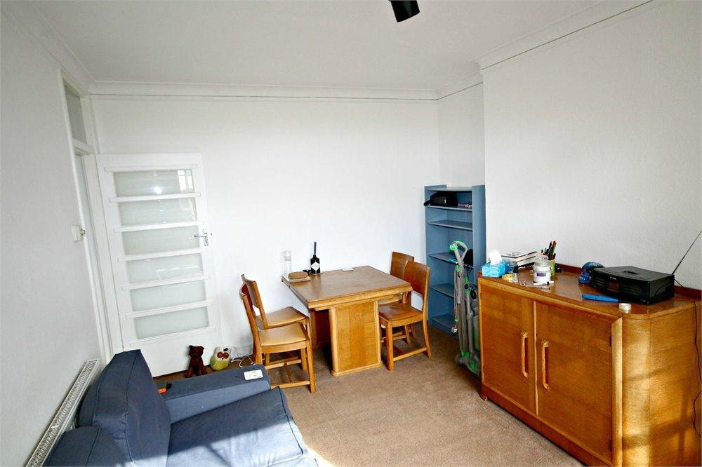 Kingsley Court, Willesden 1 bed flat to rent £1,651 pcm (£381 pw)