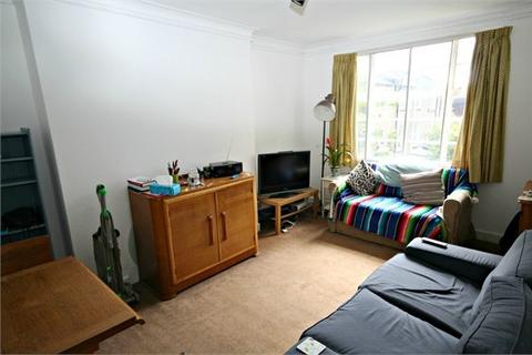 1 bedroom flat to rent, Kingsley Court, Willesden