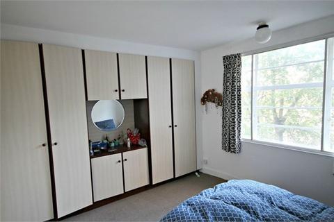 1 bedroom flat to rent, Kingsley Court, Willesden
