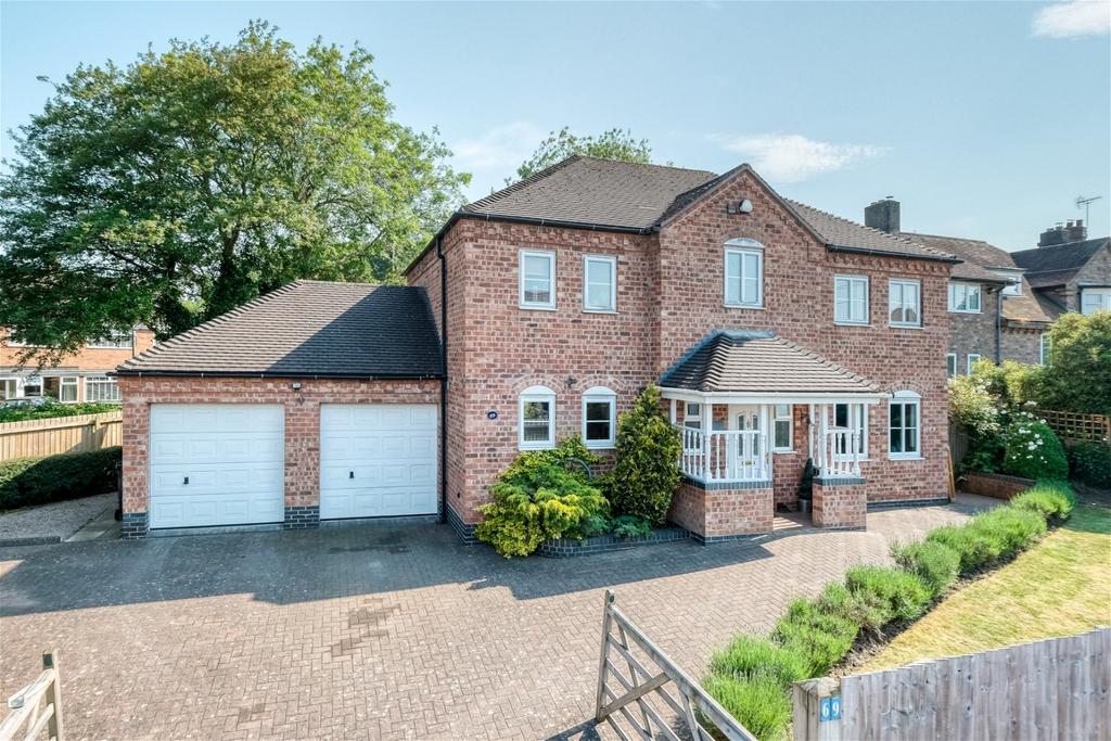 Bromsgrove Road, Redditch B97 4RL 4 bed detached house for sale £450,000