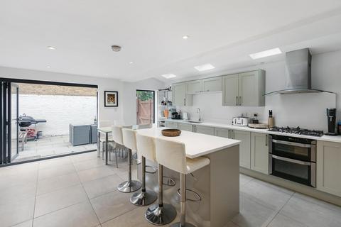 4 bedroom terraced house for sale, Fabian Road, London, SW6