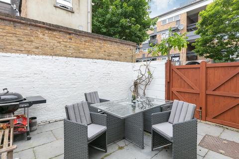 4 bedroom terraced house for sale, Fabian Road, London, SW6