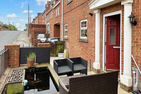 3 bedroom townhouse for sale, The Courtyard, Craghead, Stanley, Durham, DH9 6EW