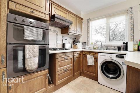 undefined, Wispington Close, Reading
