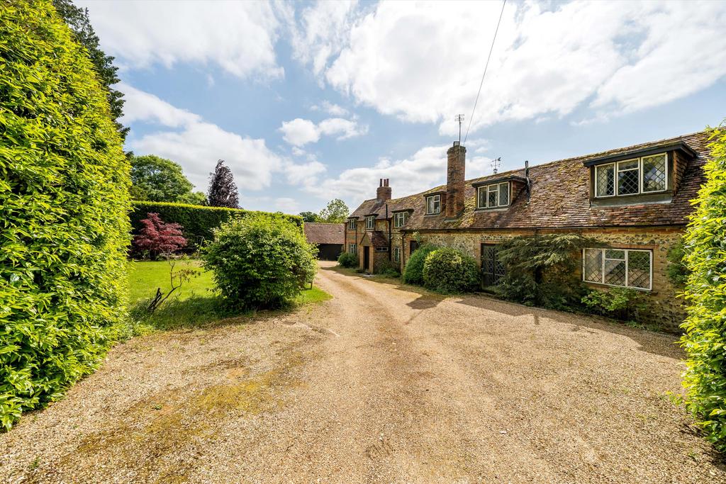 Henley Park, Fawley, HenleyonThames, Oxfordshire, RG9 4 bed link