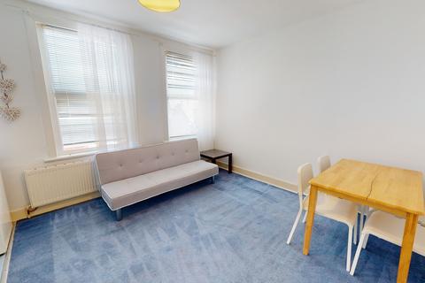 1 bedroom flat to rent, Downhill Park