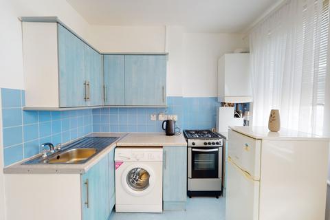1 bedroom flat to rent, Downhill Park