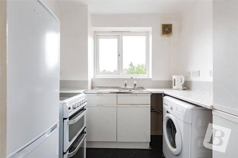 51 Latimer Drive, Hornchurch, RM12 6TN