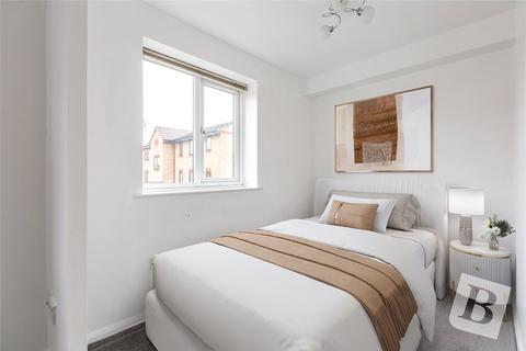 51 Latimer Drive, Hornchurch, RM12 6TN