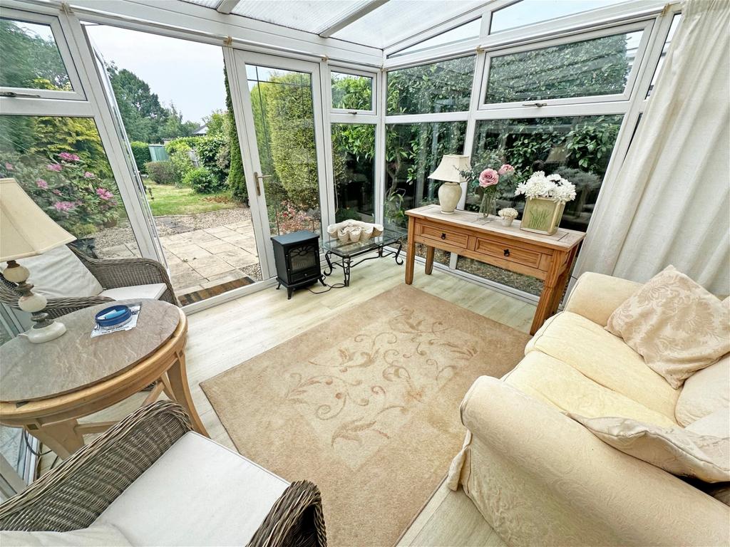 Hawkhurst Road, Maypole, Kings Heath, Birmingham, B14 5HT 3 bed terraced house for sale £235,000