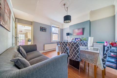 121 Engleheart Road, London, SE6 2EU