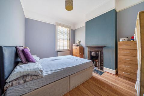 121 Engleheart Road, London, SE6 2EU