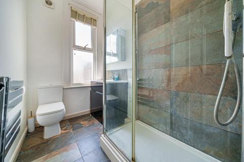 121 Engleheart Road, London, SE6 2EU