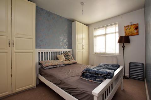 18 Howard Road, Nuneaton, CV10 7ES