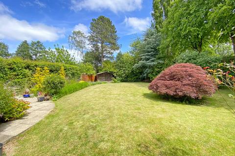 4 bedroom detached house to rent, Firs Road, Harrogate, HG2 8HA