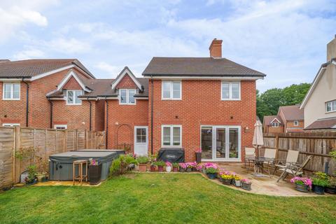 22 Tiger Moth Lane, Elstead, Godalming, GU8 6FD