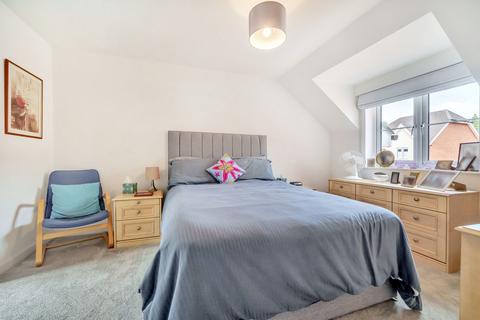 22 Tiger Moth Lane, Elstead, Godalming, GU8 6FD
