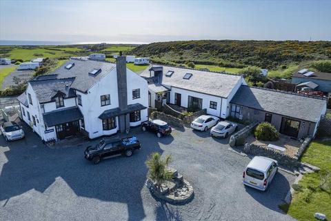 12 bedroom detached house for sale, Blackthorn Farm, Ddraenan Ddu,Penrhos Feilw, Holyhead,Isle of Anglesey