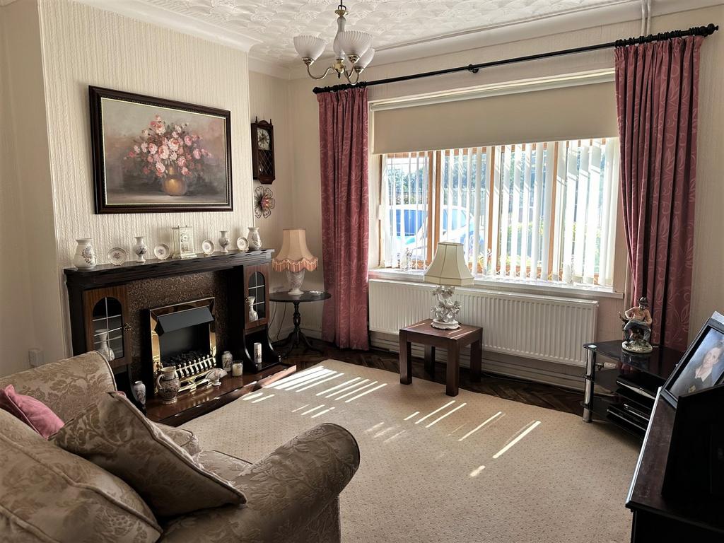Vivian Park Drive, Port Talbot, Neath Port Talbot. 3 bed semidetached house for sale £230,000