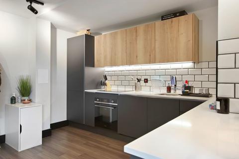 2 bedroom apartment to rent, Tower Bridge Road, London