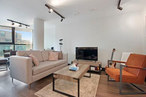 2 bedroom apartment to rent, Tower Bridge Road, London