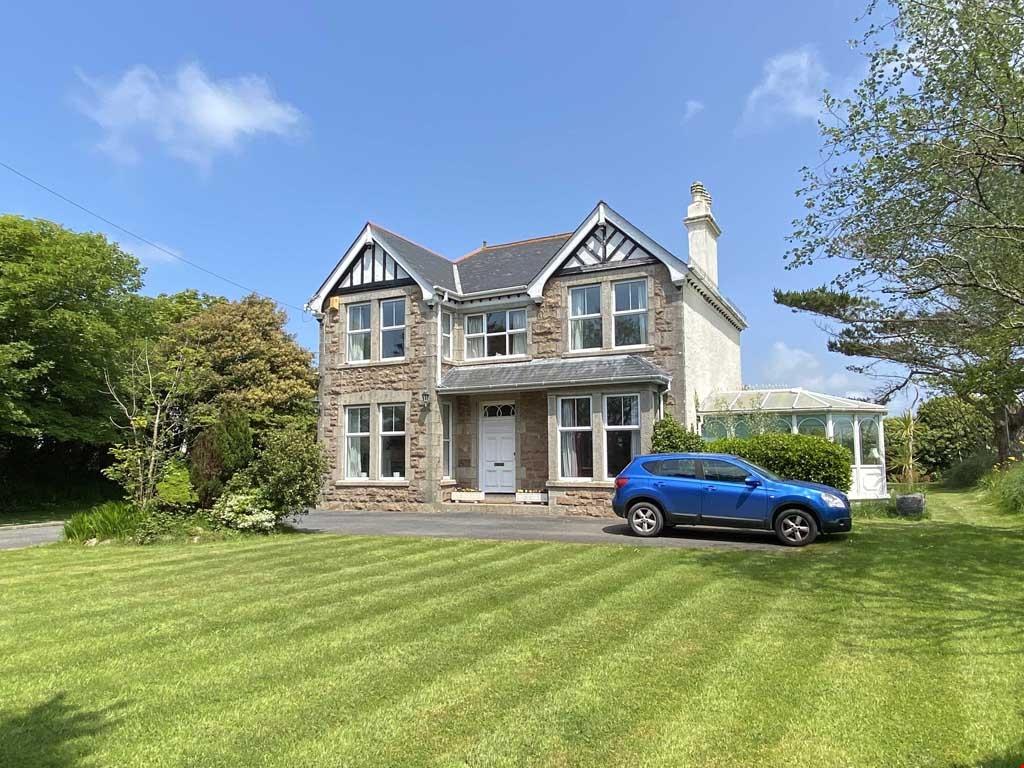 Porthtowan North Cornish Coast, Cornwall 4 bed detached house £