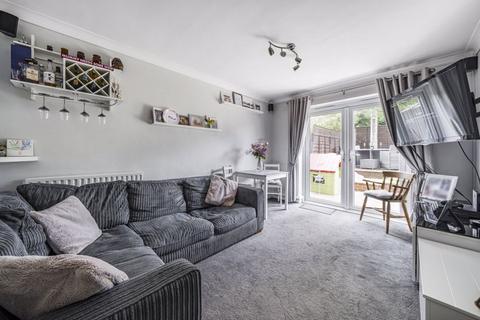 21 Swallowdale, South Croydon, CR2 8SG