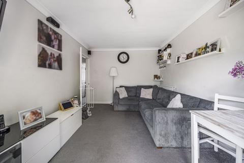 21 Swallowdale, South Croydon, CR2 8SG