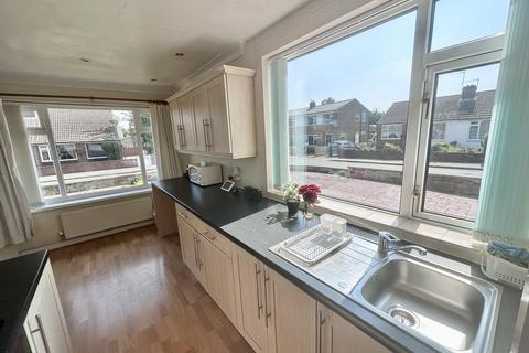 14 Tyersal Close, Bradford, BD4 8HE