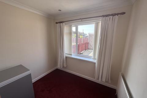14 Tyersal Close, Bradford, BD4 8HE