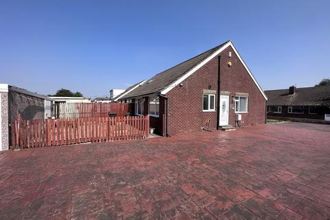 14 Tyersal Close, Bradford, BD4 8HE