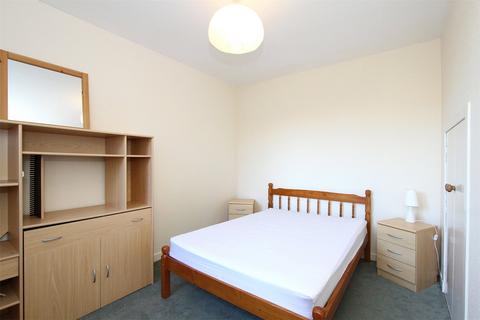 2 bedroom flat to rent, Elmbank Terrace, FFR, City Centre, Aberdeen, AB24