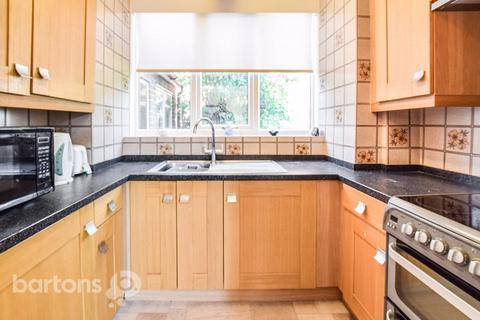 14 Cotswold Crescent, Whiston, Rotherham, S60 4AX