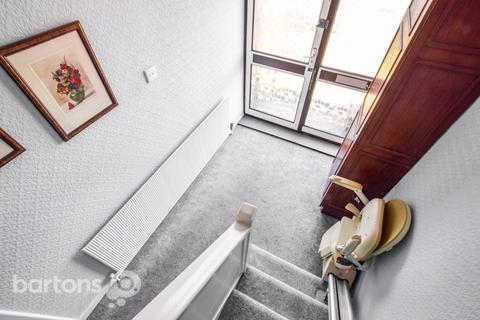 14 Cotswold Crescent, Whiston, Rotherham, S60 4AX