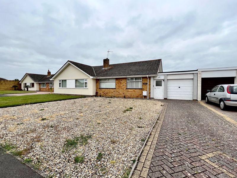 Somerset Road, Bridgwater NO CHAIN 2 bed semidetached bungalow for