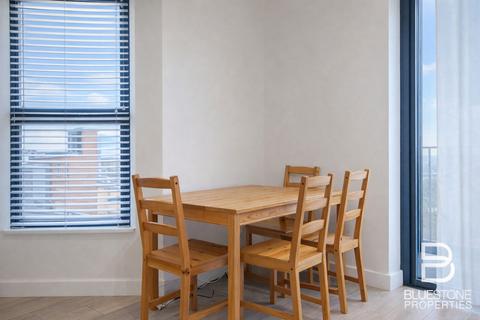 2 bedroom apartment to rent, Woodcote Road, Wallington