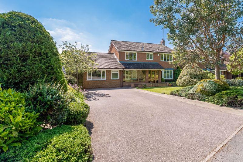 217 Bloxham Road, Banbury NO ONWARD CHAIN 4 bed detached house for
