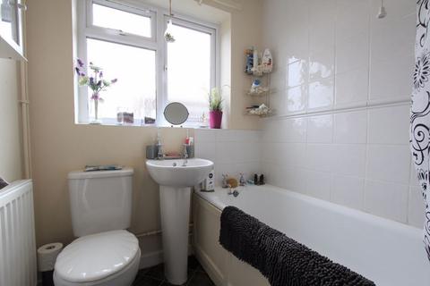 2 Bridgewater Road, Brackley, NN13 6BZ