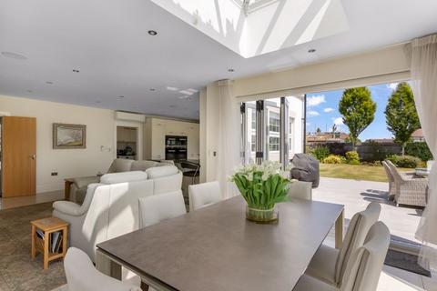 undefined, Lloyd Close, Goffs Oak EN7