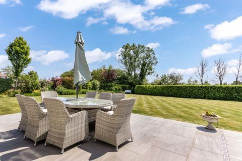 undefined, Lloyd Close, Goffs Oak EN7