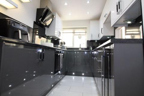 10 All Saints Road, Houghton Regis, Dunstable, LU5 5HJ