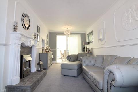 10 All Saints Road, Houghton Regis, Dunstable, LU5 5HJ