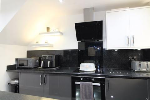 10 All Saints Road, Houghton Regis, Dunstable, LU5 5HJ